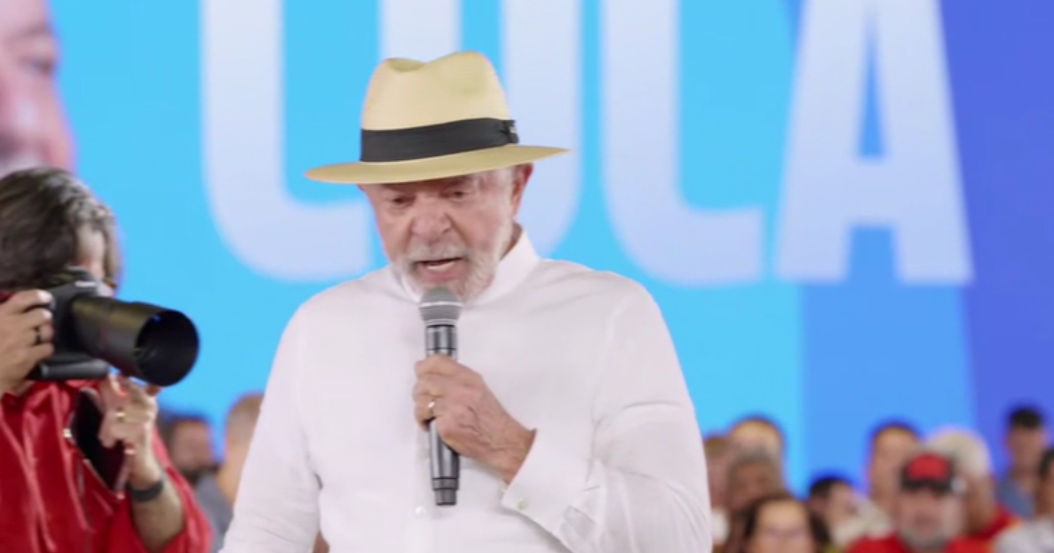 VÍDEO: Em convenção na Bahia, Lula se diz torcedor do Vitória e critica arbitragem de jogo contra o Palmeiras: “Aquilo foi um roubo”  