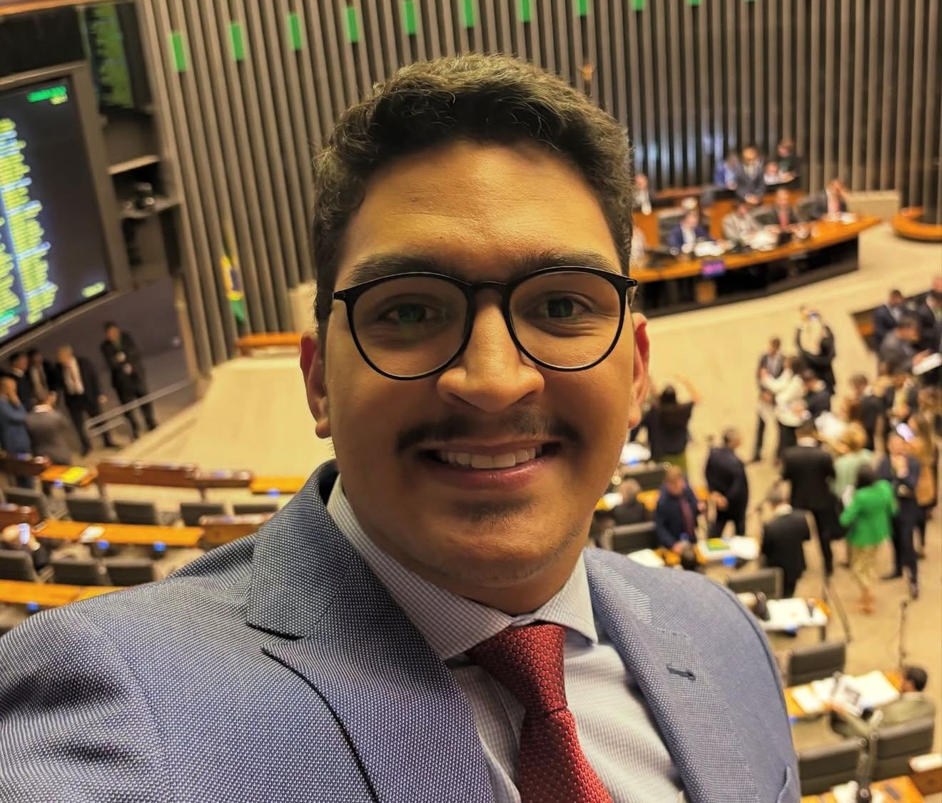 Empresário é acusado de usar falso documento do Governo Federal para cobrar R$ 1,4 mi de prefeituras baianas; entenda