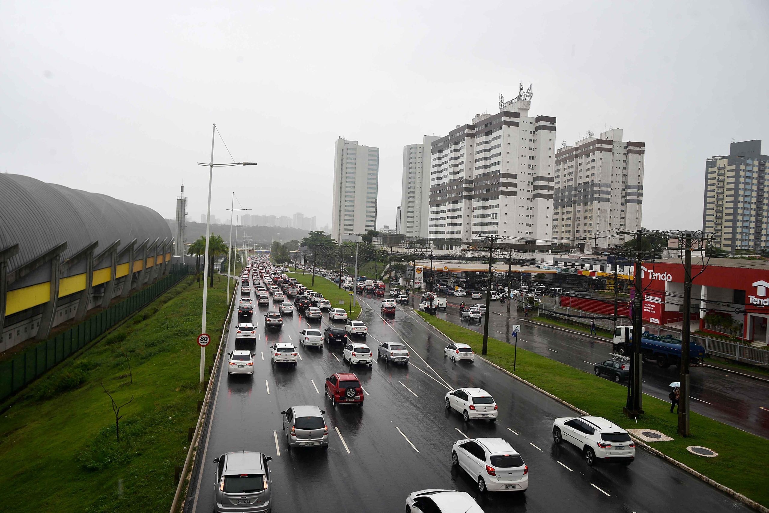 Moradores de Salvador gastam mais de duas horas por dia em deslocamentos