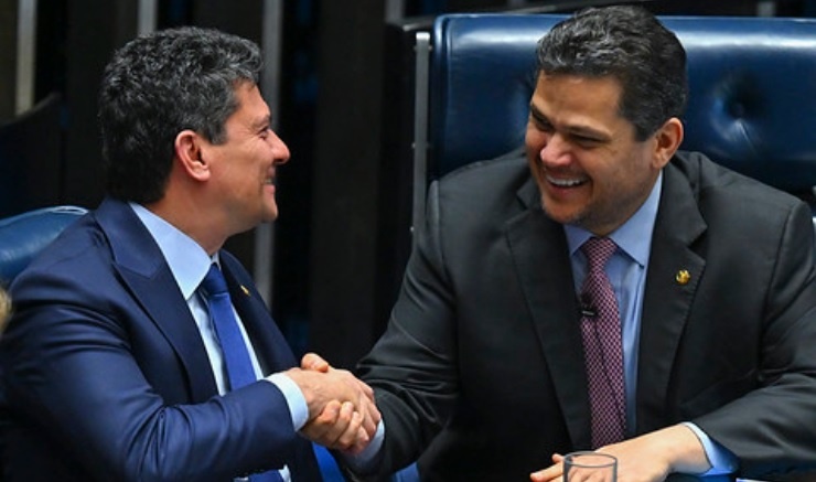 Assessores de Sérgio Moro no Senado doaram R$ 65 mil para a campanha dele ao governo do Paraná