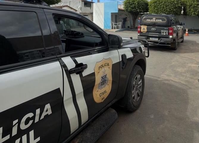Polícia prende dois suspeitos de golpe virtual que desviou mais de R$ 400 mil de empresa de telecomunicações no extremo sul da Bahia