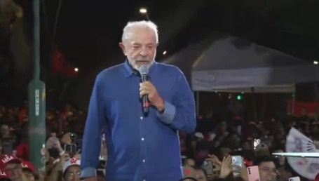 VÍDEO: Lula diz que “homem não gosta de toque” e mulheres aprendem “a tomar toque” desde pequenas