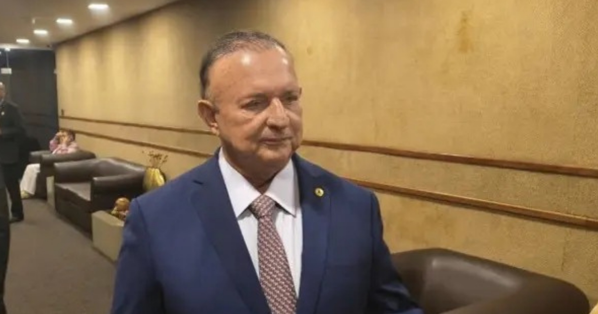 Adolfo Menezes adia ida ao TCM para reforçar a campanha de Lula na Bahia
