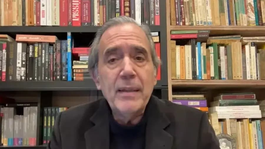 Comentarista político Marco Antonio Villa é considerado foragido após Justiça determinar prisão