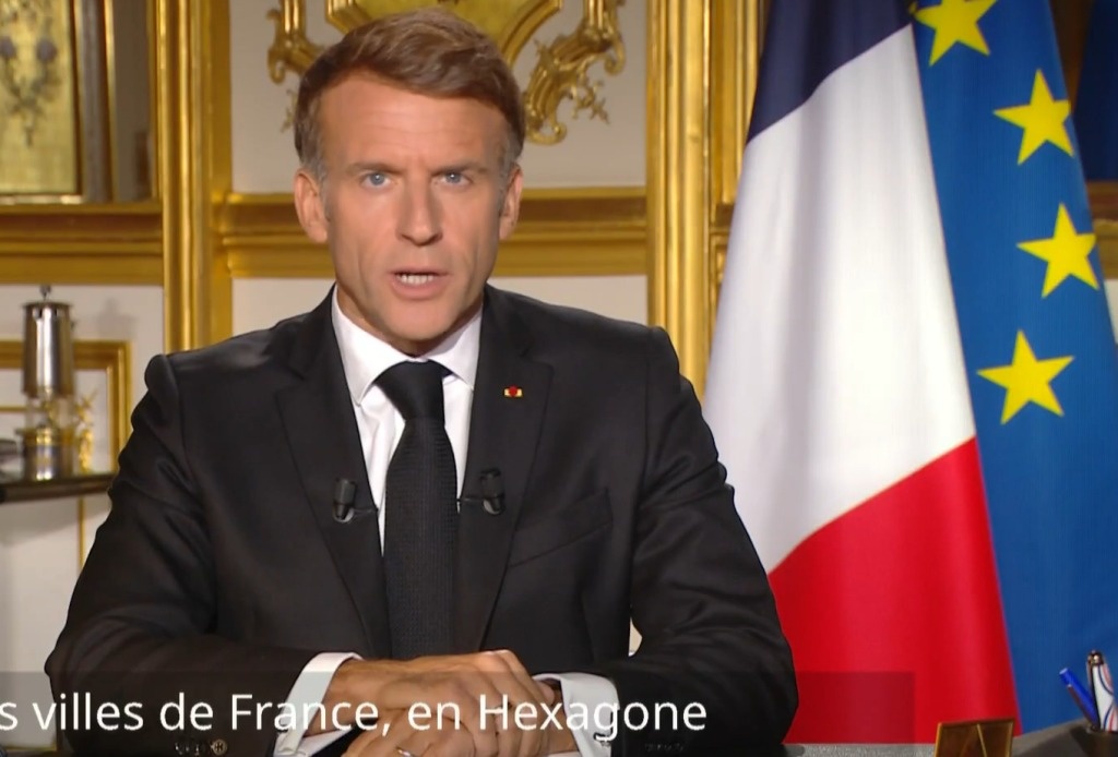 Macron condena violência em protestos na França após onda de prisões no país