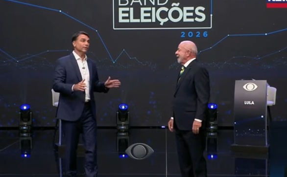 Lula desafia Flávio a abrir sigilo de conta bancária “para saber quem é ladrão”