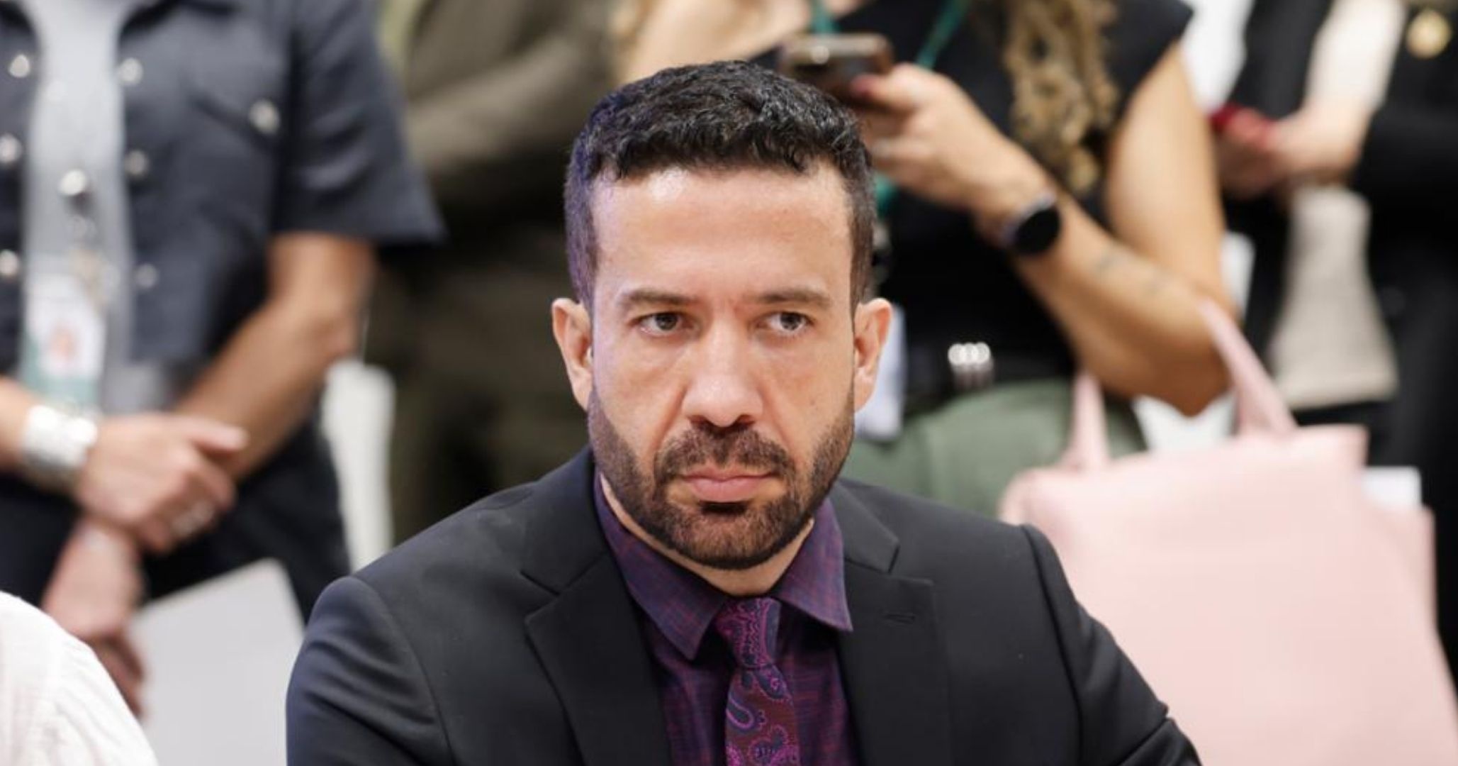 Após arritmia, deputado André Janones apresenta melhora e deve receber alta em 48 horas