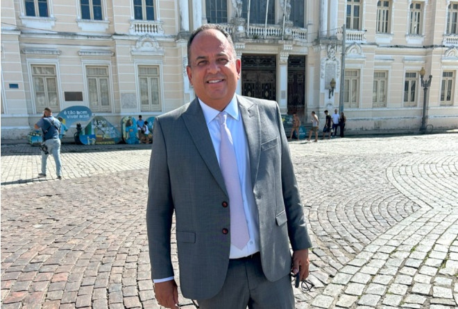 Jorge Araújo reassume mandato na Câmara de Salvador e provoca reorganização do PP na CMS; Tiago Queiroz deixa a Casa
