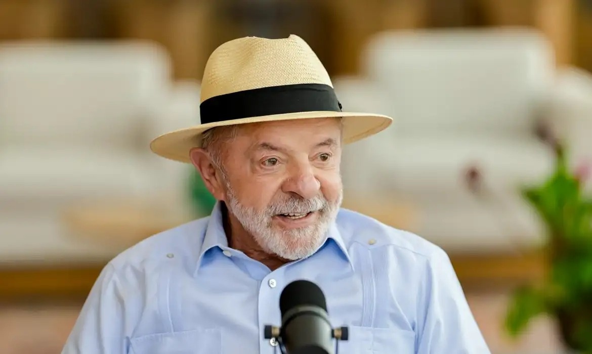 Lula reclama do presidente do TSE, Kassio Nunes Marques, em conversas com ministros do STF durante o segundo turno