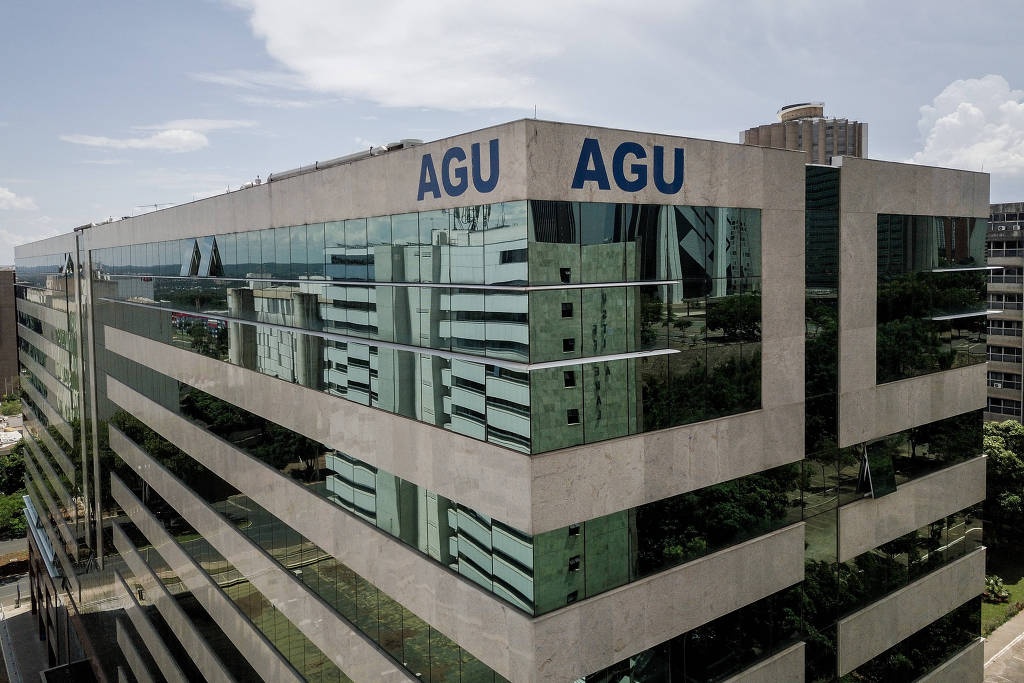 AGU usa lei antifacção pela primeira vez e pede confisco de R$ 190,3 milhões de integrantes do PCC e do CV