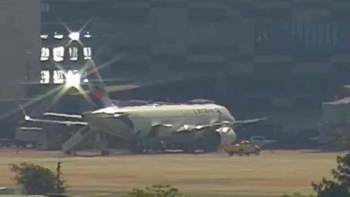 Avião da Latam declara emergência e faz pouso prioritário no Aeroporto de Porto Alegre