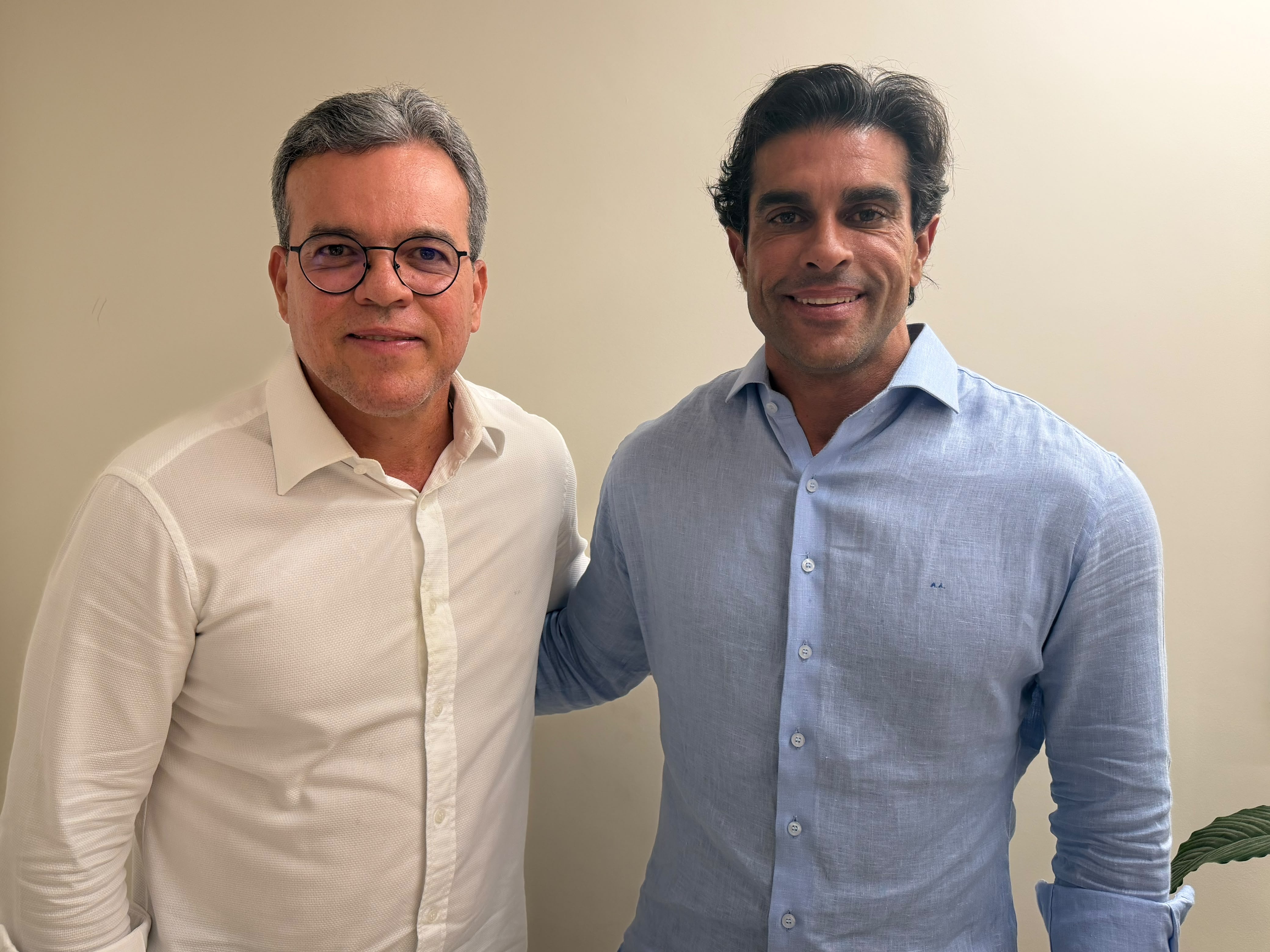 Aleluia recebe apoio de Ricardo Almeida para presidir a CMS e chega ao apoio de 31 vereadores