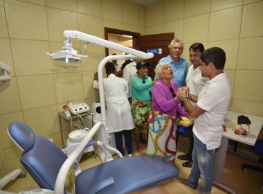 Prefeitura entrega posto de saúde, escola e quadras para moradores de ilhas de Salvador