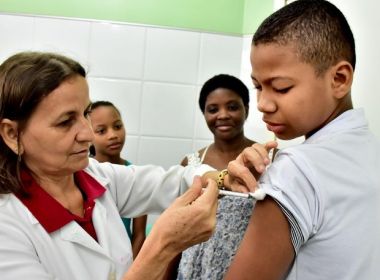 Apenas 21% dos meninos brasileiros tomaram vacina contra HPV