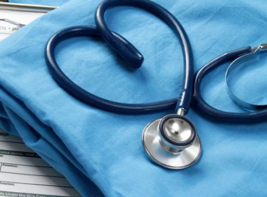 Técnicos de enfermagem são profissionais de saúde mais infectados com coronavírus na BA