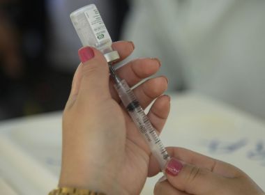 Em teste, professor de Oxford diz que vacina contra covid-19 pode estar pronta em junho