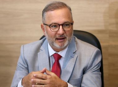 Crescimento da curva de casos ativos de Covid-19 na Bahia preocupa, diz Vilas-Boas