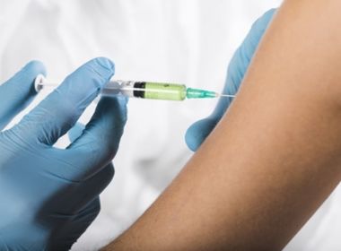 Aplicação em massa de vacina contra Covid-19 pode ser dificultada por falta de agulha