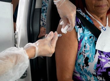 Vacinação da covid em Salvador acontece somente para 2ª dose neste sábado