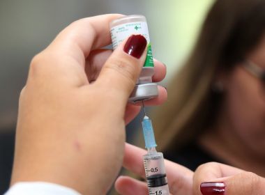 Salvador segue vacinação contra Covid-19 para pessoas com 45 anos ou mais no domingo