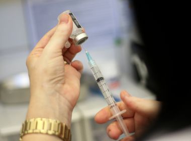 Com 20 mil que não voltaram para 2ª dose, SSA não vai 'premiar' cidadãos para se imunizarem