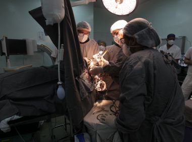 Primeira neurocirurgia para tratamento de Parkinson no SUS na Bahia é feita no HGRS