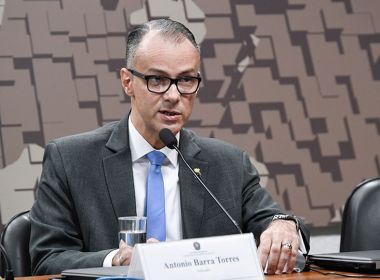 Chefe da Anvisa diz que falas de Bolsonaro estimulam ameaças