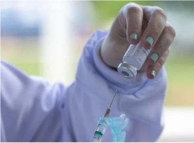 Pessoas curadas da Covid que se vacinam têm 90% de proteção, diz estudo 