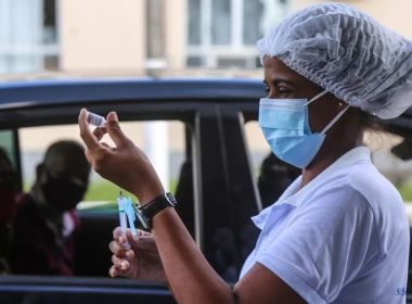 Vacinação contra covid-19 segue em Salvador nesta segunda-feira