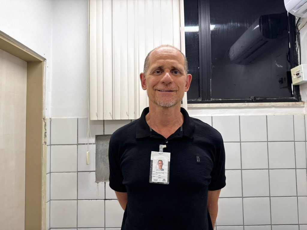 Desafio da PrEP na Bahia: Serviços superlotados e desconhecimento da própria vulnerabilidade afastam público-alvo 3 Médico infectologista Alessandro Henrique Tavares