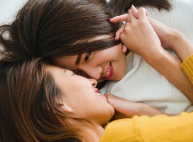 Lésbicas são mais satisfeitas no sexo do que as heterossexuais, aponta pesquisa